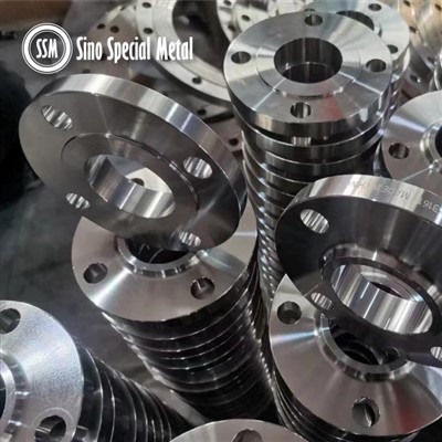 Mitä eroa on pyöreällä tangolla ja epämuodostuneella tangolla?